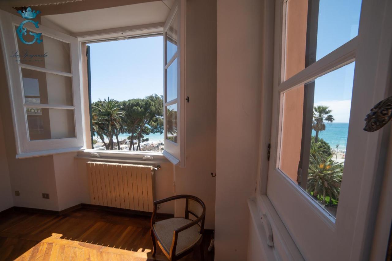 La Spagnuola - Villa Cinquecentesca Sul Mare Con Parco Privato サヴォーナ エクステリア 写真