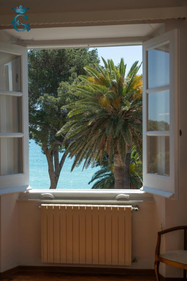 La Spagnuola - Villa Cinquecentesca Sul Mare Con Parco Privato サヴォーナ エクステリア 写真